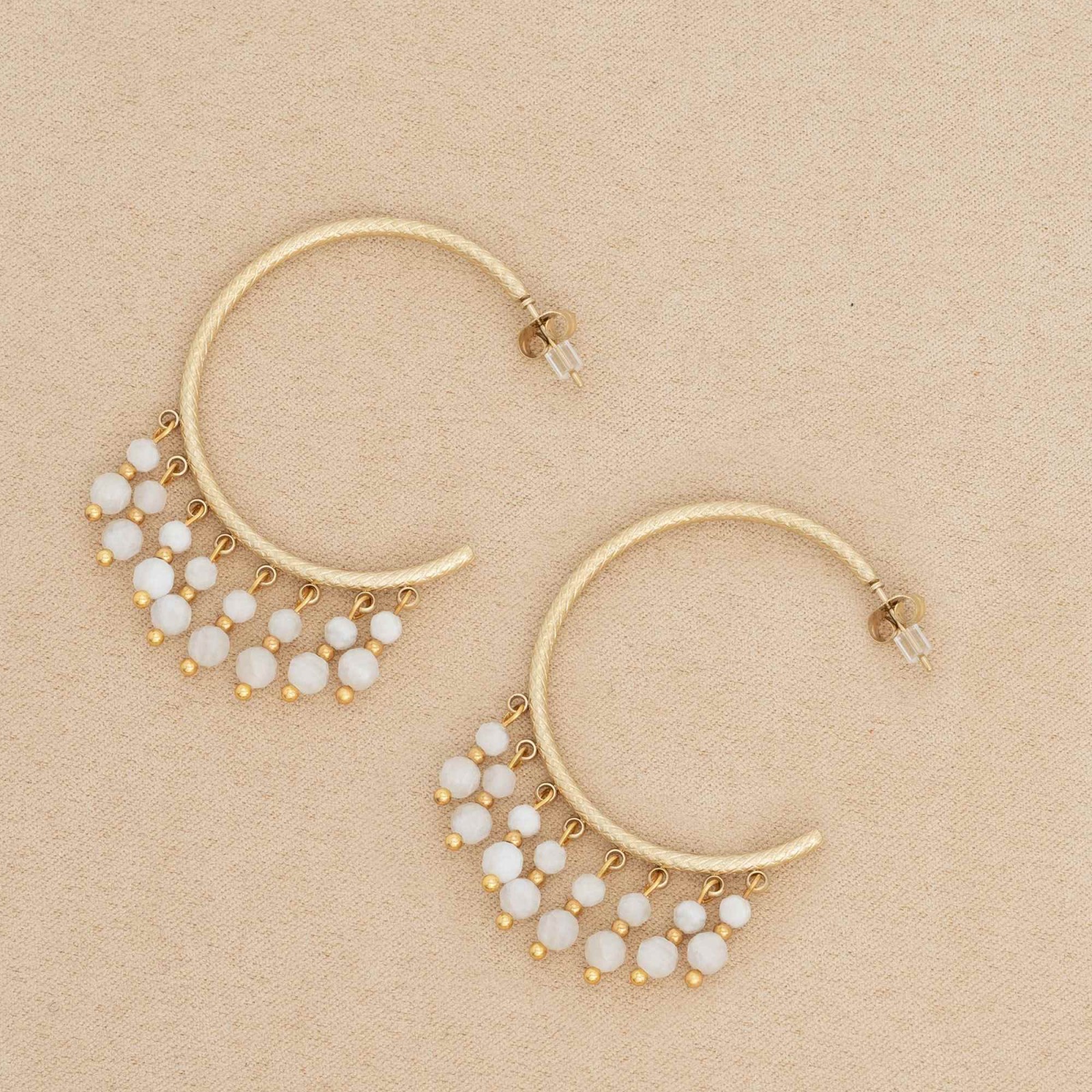 Boucles d'Oreilles Demi Créoles avec Perles de Pierre Pendantes Couleur:Blanc