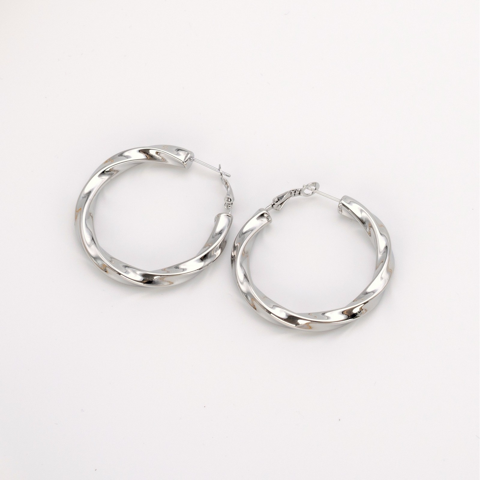 Twisted Hoop Earrings 40mm Color:Silver