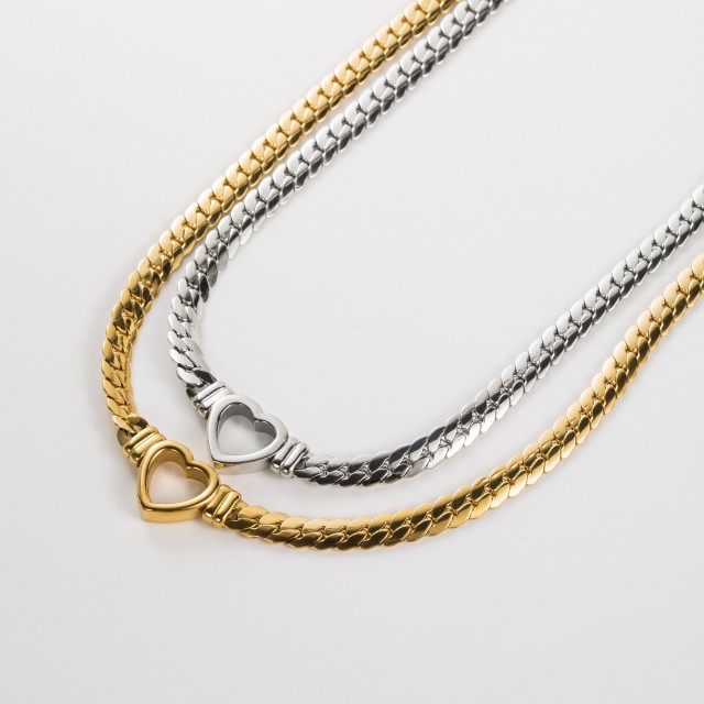 Heart Pendant Chain Necklace 