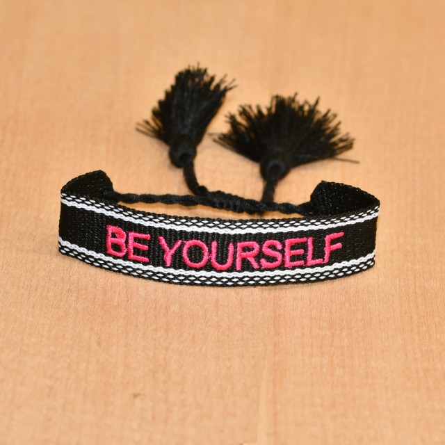 Bracelet tissé Be yourself Couleur:Noir